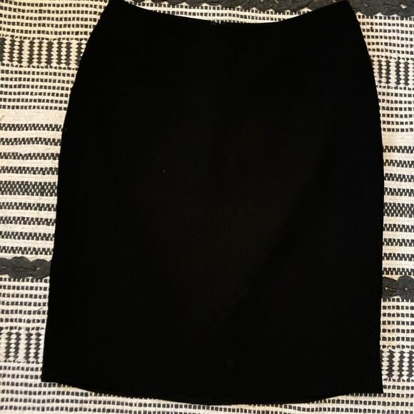 Loft Black Skirt Size 4 - Picture 4 of 4